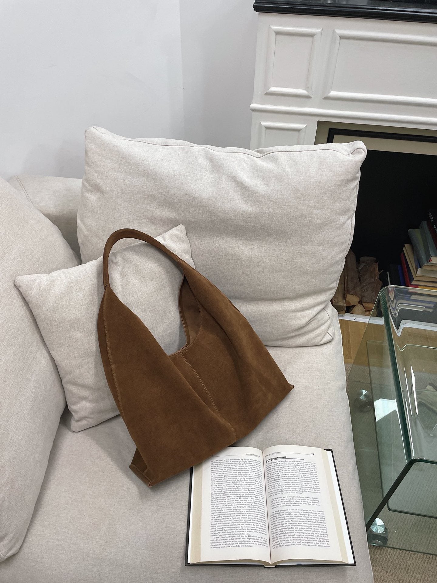 Autumn and winter new sanded leather triangle Tote bag large capacity commuter shoulder bag leisure all- leather women's bag