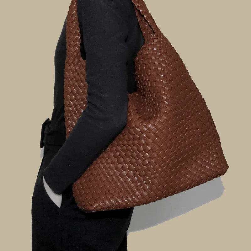 Elegant Woven Shoulder Bag