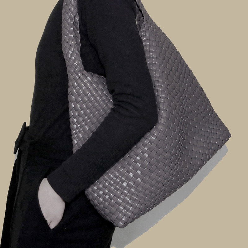 Elegant Woven Shoulder Bag